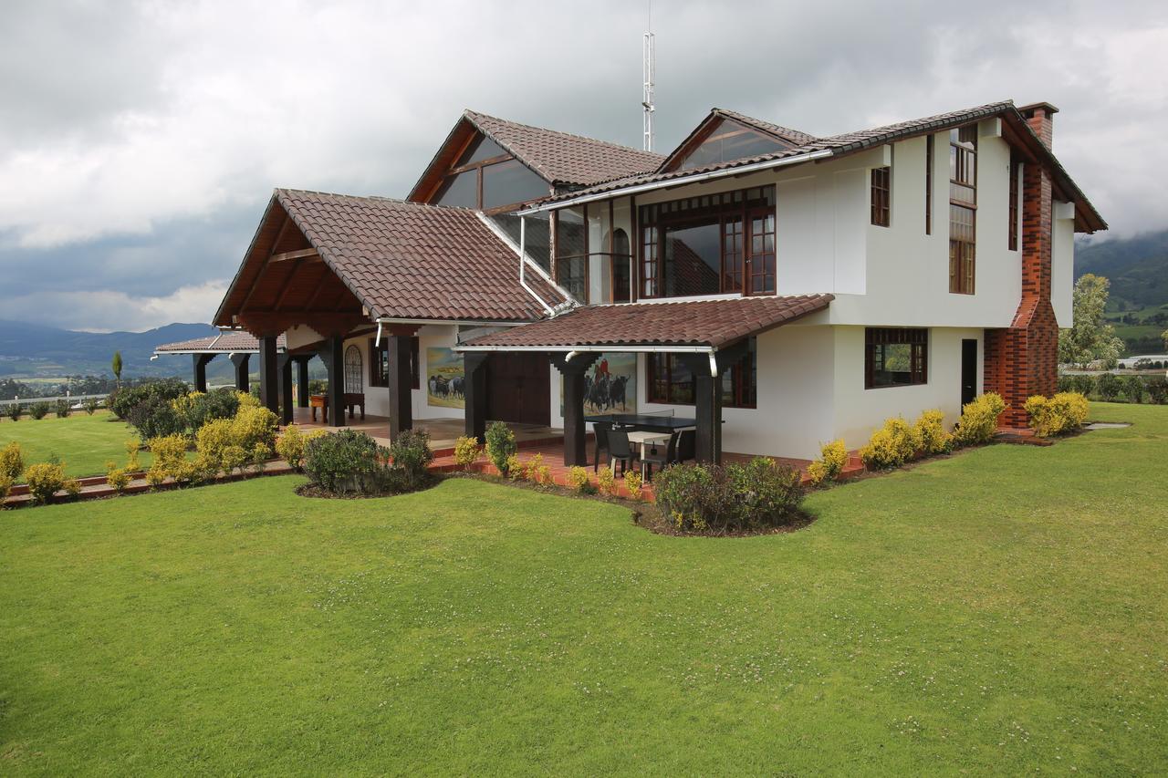 Hosteria Loma Larga Cayambe Extérieur photo